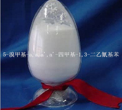 3,5-Bis(2-cyanoprop-2-yl)benzyl bromide